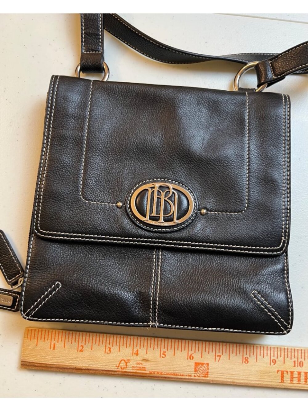 Mia Battina Crossbody - Picture 14 of 15